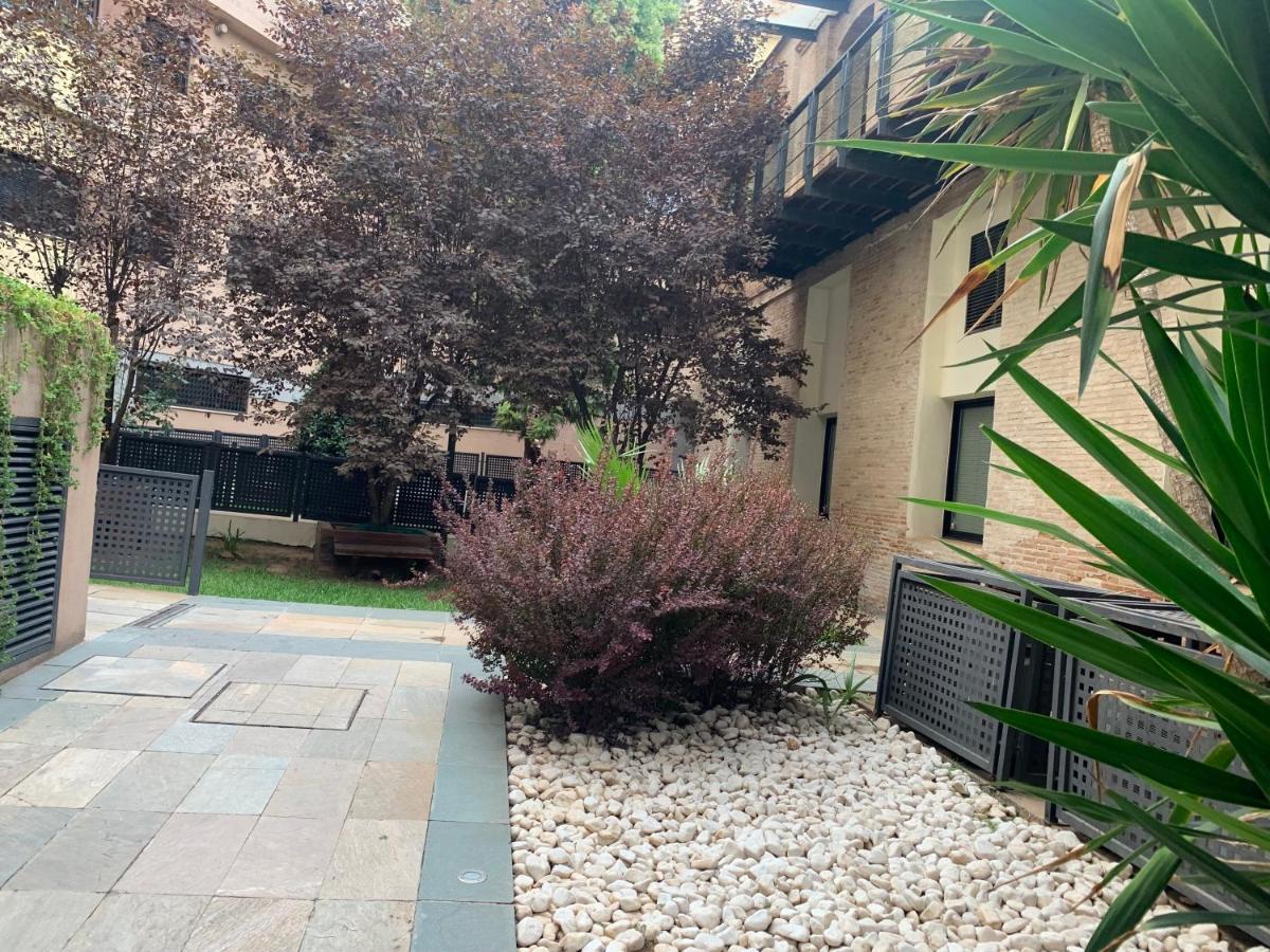 Apartamento Proximo Al Centro De 2 Dormitorios Con Piscina. Seville Luaran gambar