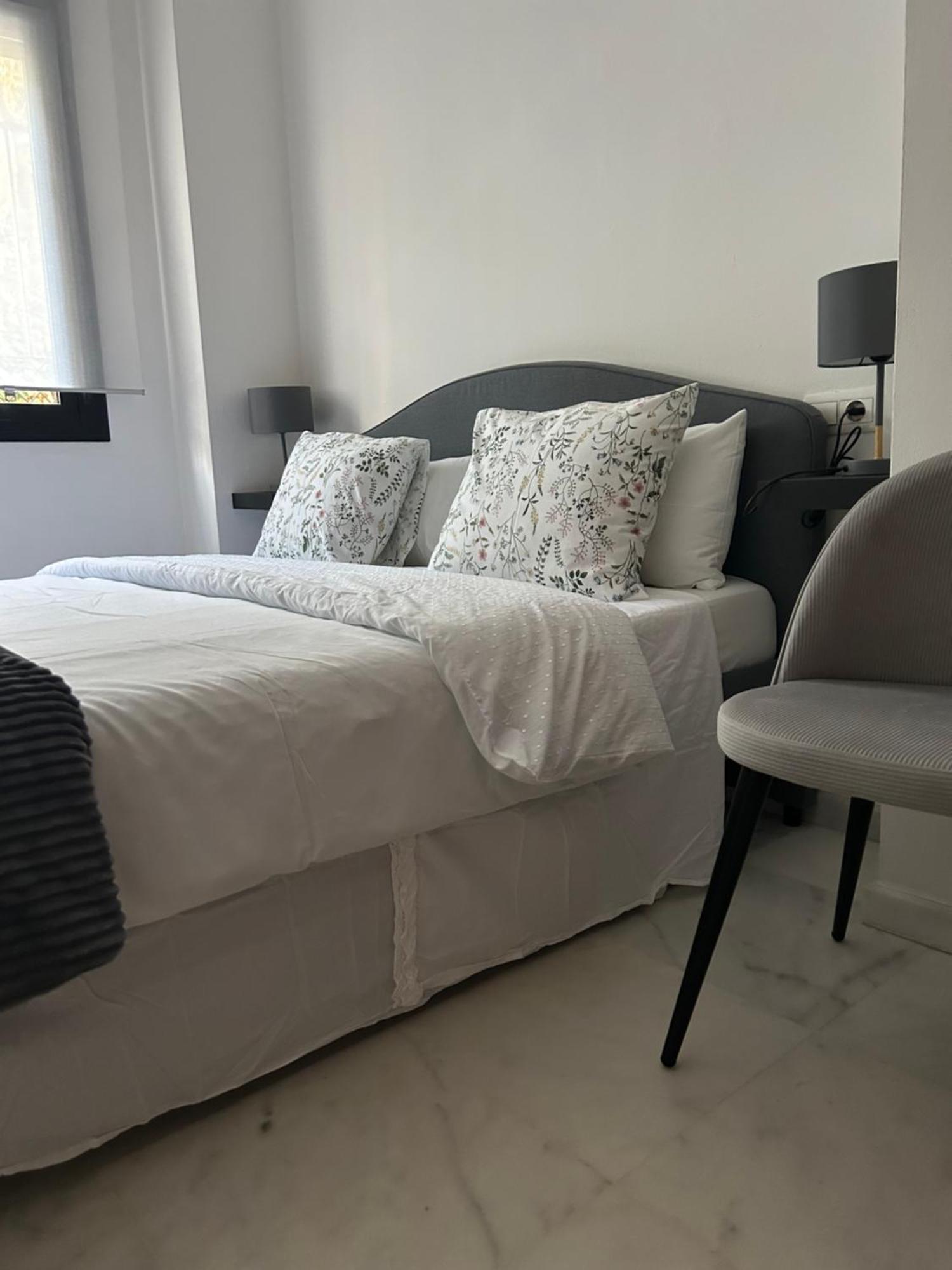 Apartamento Proximo Al Centro De 2 Dormitorios Con Piscina. Seville Luaran gambar